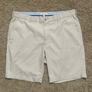 Peter Millar Crown Sport Shorts Mens 35 Beige Performance Golf 9” Inseam